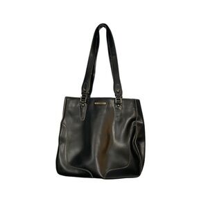 Nine & Co Black Leather shoulder bag.